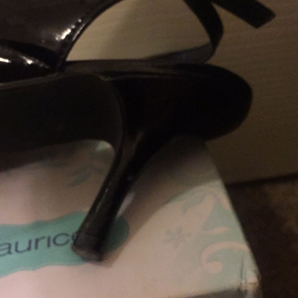 Pointed toe heels - Picture 4 of 5